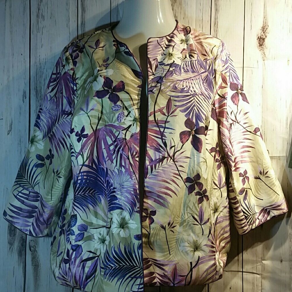 WOMAN'S TANJAY‎ purple floral blazer size 14